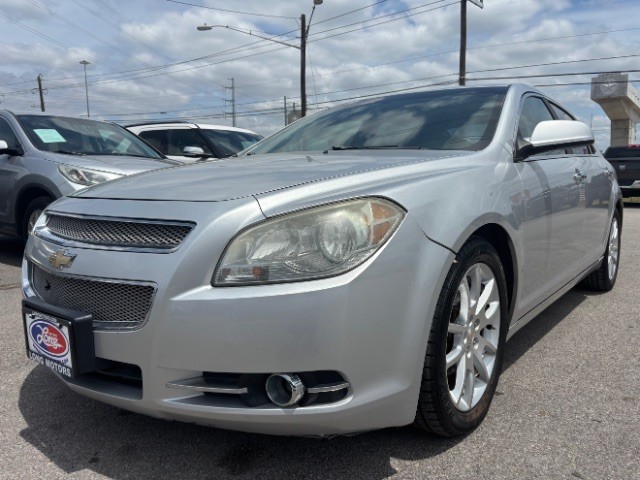 Chevrolet Malibu Vehicle Full-screen Gallery Image 03