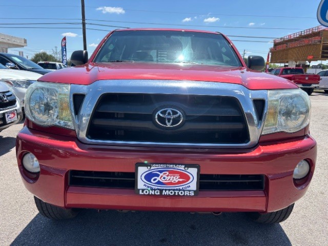 Toyota Tacoma Vehicle Full-screen Gallery Image 02