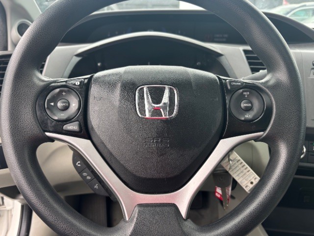 Honda Civic Sedan Vehicle Full-screen Gallery Image 11