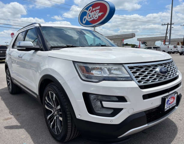 2017 Ford Explorer Platinum 4WD's photo