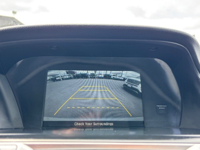 Honda Accord Sedan Vehicle Full-screen Gallery Image 10