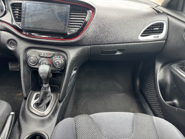 Dodge Dart Vehicle Full-screen Gallery Image 09