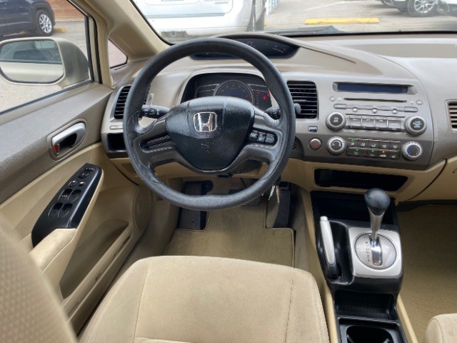 Honda Civic Sedan Vehicle Full-screen Gallery Image 11