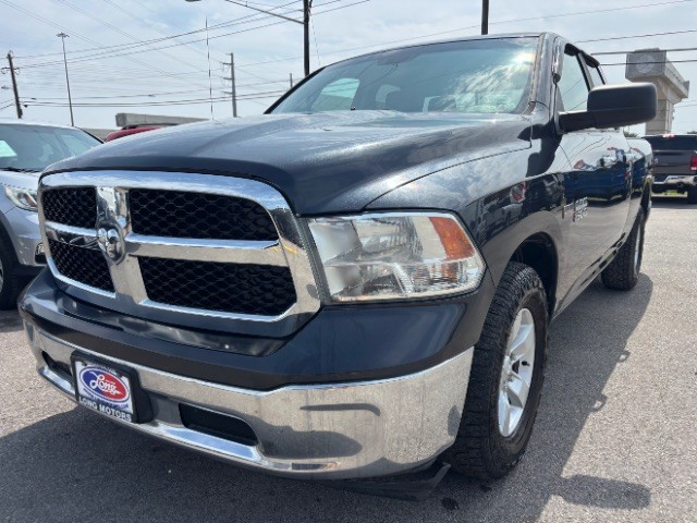 Ram 1500 Vehicle Full-screen Gallery Image 03
