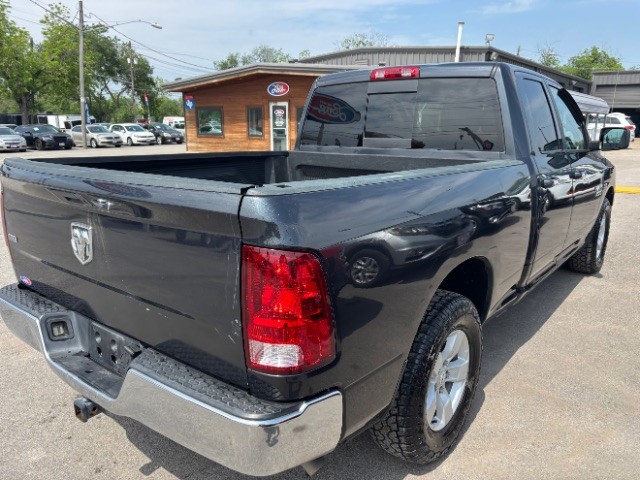 Ram 1500 Vehicle Full-screen Gallery Image 05