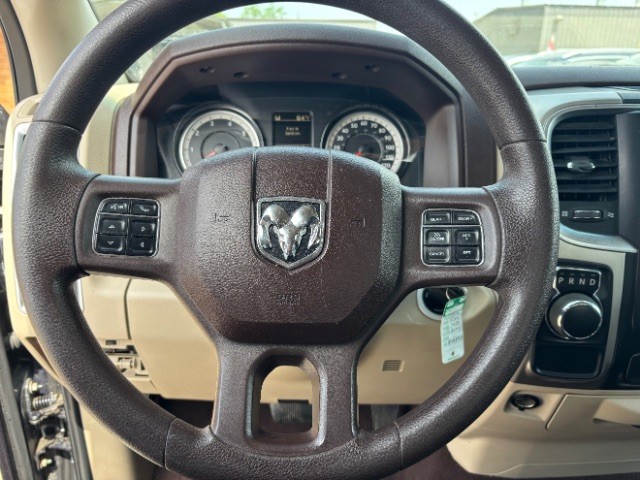 Ram 1500 Vehicle Full-screen Gallery Image 11