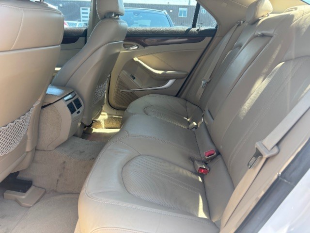 Cadillac CTS Vehicle Full-screen Gallery Image 06