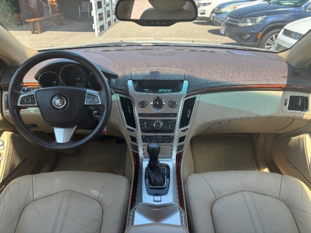 Cadillac CTS Vehicle Full-screen Gallery Image 07