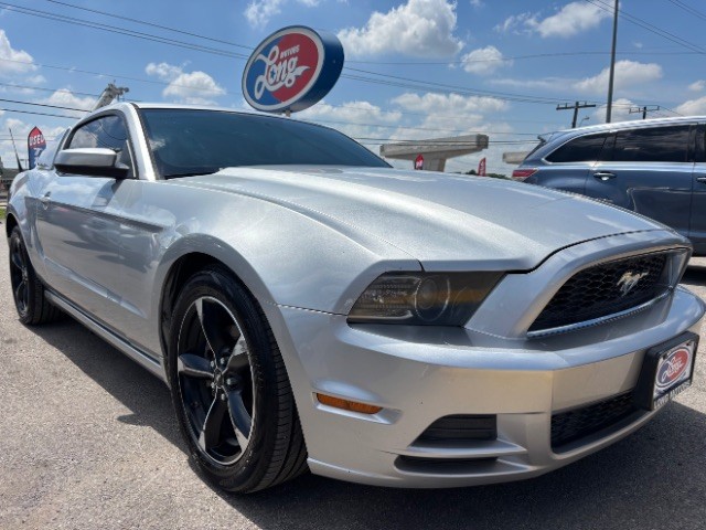 2013 Ford Mustang V6's photo