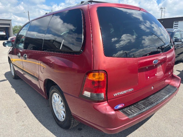 Ford Windstar Wagon Vehicle Full-screen Gallery Image 03
