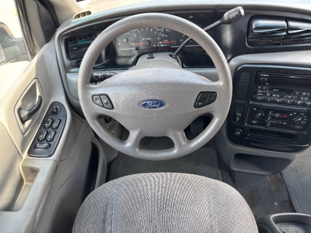 Ford Windstar Wagon Vehicle Full-screen Gallery Image 08