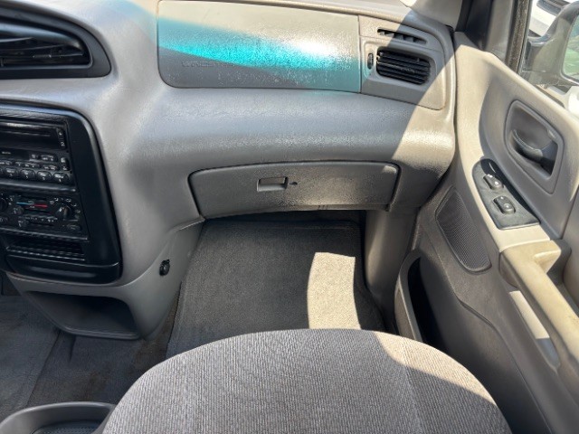 Ford Windstar Wagon Vehicle Full-screen Gallery Image 09