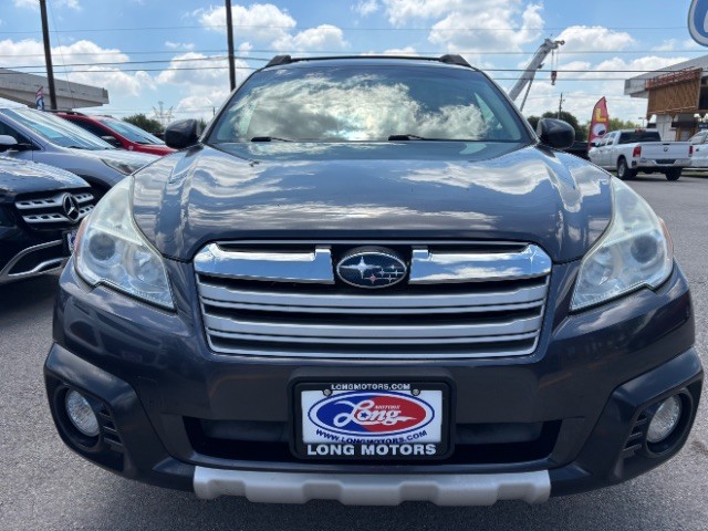 Subaru Outback Vehicle Full-screen Gallery Image 02