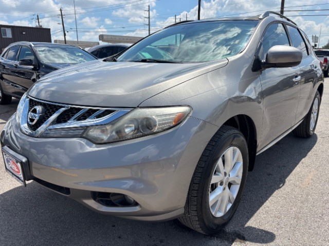 Nissan Murano Vehicle Full-screen Gallery Image 03
