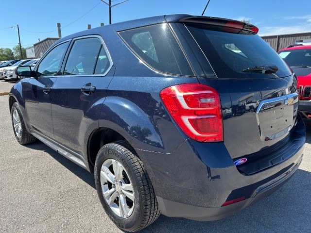 Chevrolet Equinox Vehicle Full-screen Gallery Image 04