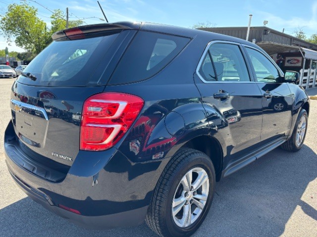 Chevrolet Equinox Vehicle Full-screen Gallery Image 05