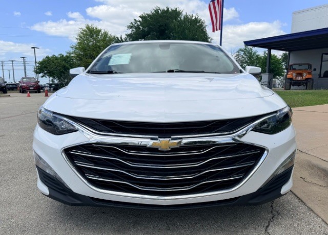 Chevrolet Malibu Vehicle Full-screen Gallery Image 03