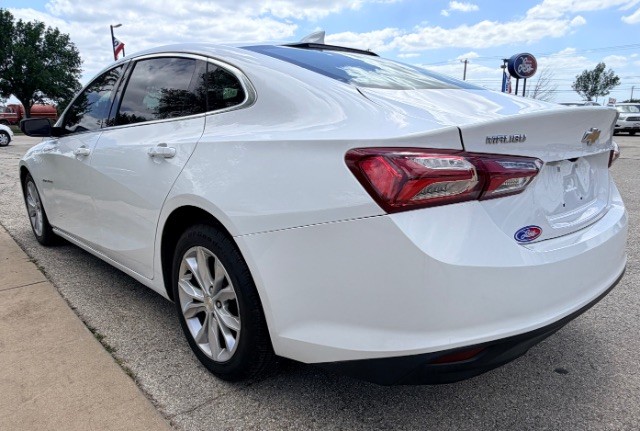 Chevrolet Malibu Vehicle Full-screen Gallery Image 05