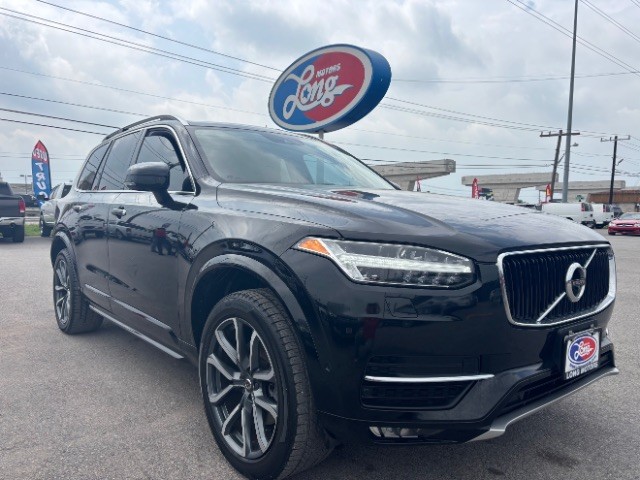 2016 Volvo XC90 T6 AWD Momentum's photo