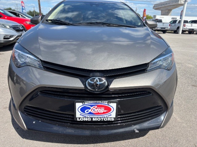 Toyota Corolla Vehicle Full-screen Gallery Image 2