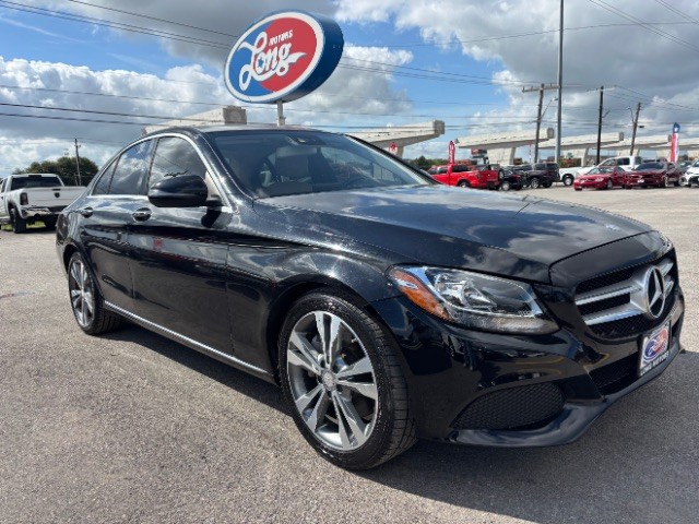 2016 Mercedes-Benz C-Class C300's photo