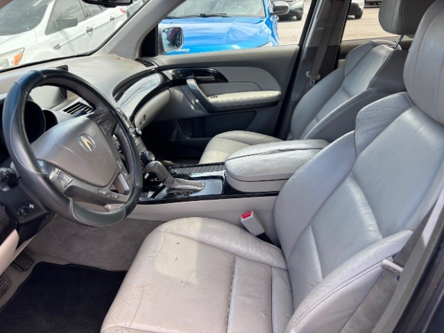 Acura MDX Vehicle Full-screen Gallery Image 12
