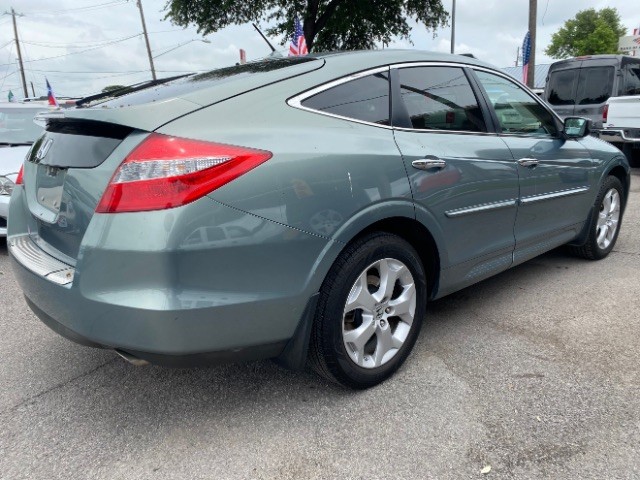 Honda Accord Crosstour Vehicle Full-screen Gallery Image 04
