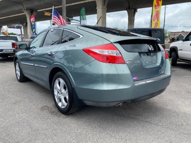 Honda Accord Crosstour Vehicle Full-screen Gallery Image 05