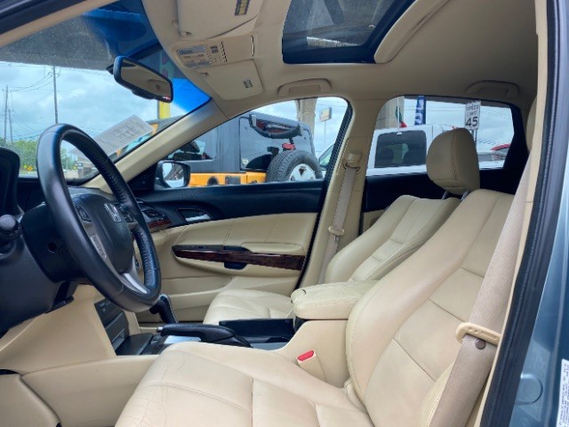 Honda Accord Crosstour Vehicle Full-screen Gallery Image 08