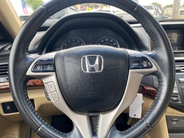 Honda Accord Crosstour Vehicle Full-screen Gallery Image 15