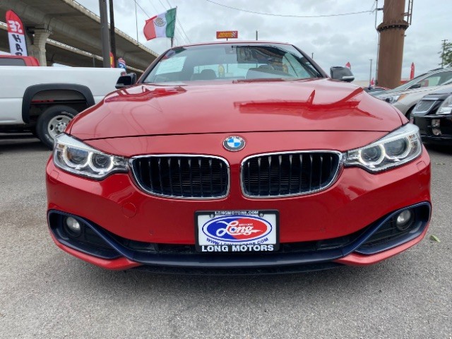 BMW 4 Series Vehicle Full-screen Gallery Image 02