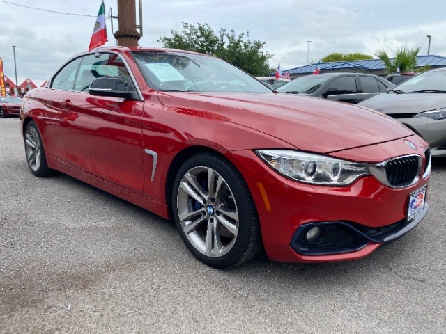 BMW 4 Series Vehicle Full-screen Gallery Image 03