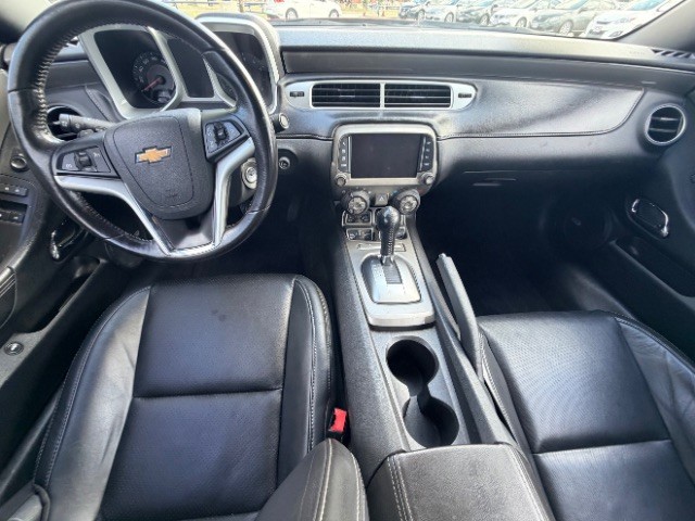 Chevrolet Camaro Vehicle Full-screen Gallery Image 06