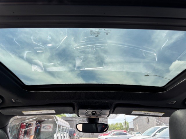 BMW X1 Vehicle Full-screen Gallery Image 09