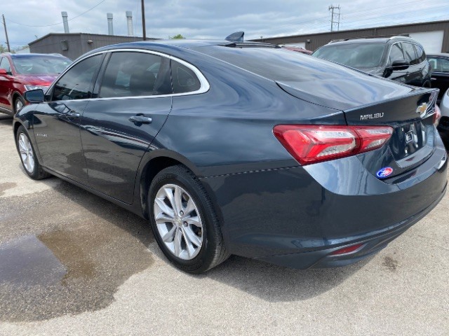 Chevrolet Malibu Vehicle Full-screen Gallery Image 04