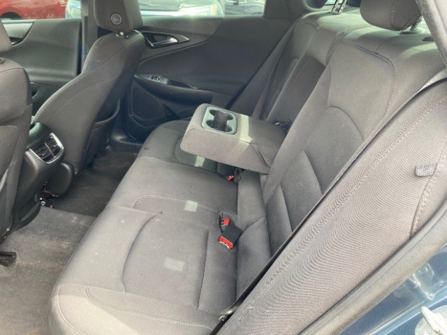 Chevrolet Malibu Vehicle Full-screen Gallery Image 07
