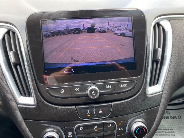 Chevrolet Malibu Vehicle Full-screen Gallery Image 13