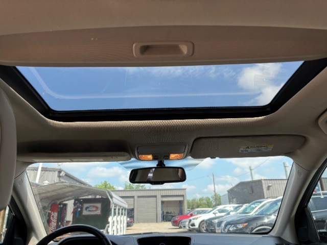 Honda CR-V Vehicle Full-screen Gallery Image 10