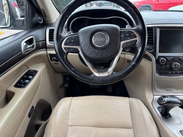 Jeep Grand Cherokee Vehicle Full-screen Gallery Image 07
