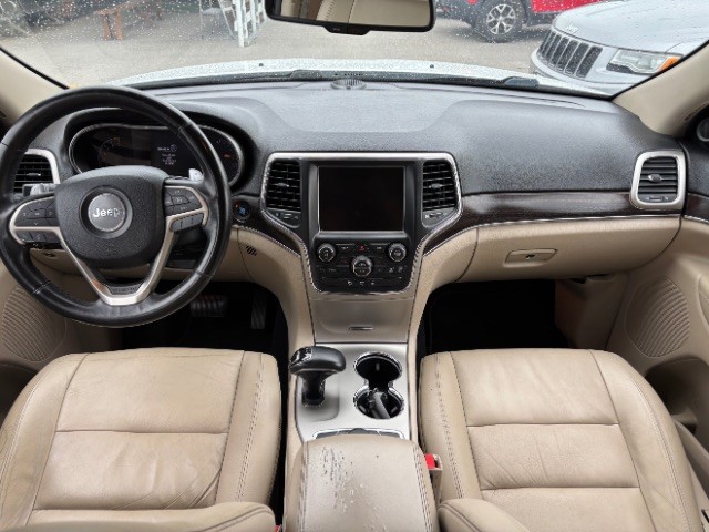 Jeep Grand Cherokee Vehicle Full-screen Gallery Image 08