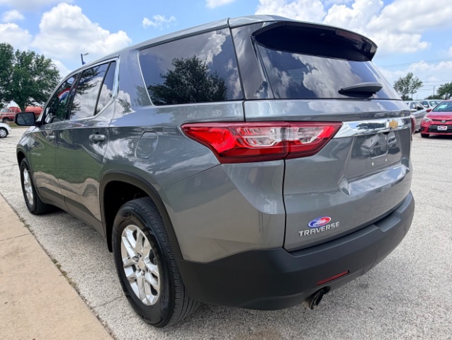 Chevrolet Traverse Vehicle Full-screen Gallery Image 05