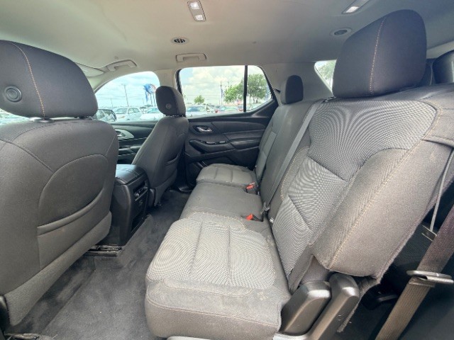 Chevrolet Traverse Vehicle Full-screen Gallery Image 11