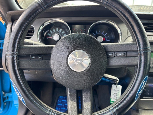 Ford Mustang Vehicle Full-screen Gallery Image 11