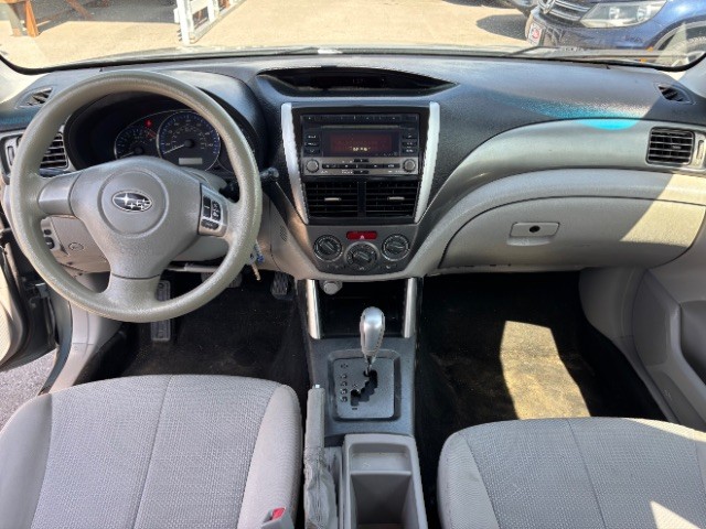 Subaru Forester Vehicle Full-screen Gallery Image 07