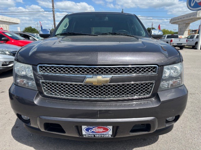 Chevrolet Tahoe Vehicle Full-screen Gallery Image 02
