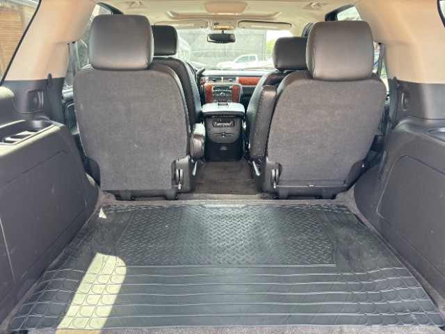 Chevrolet Tahoe Vehicle Full-screen Gallery Image 06