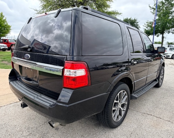 Ford Expedition Vehicle Full-screen Gallery Image 04