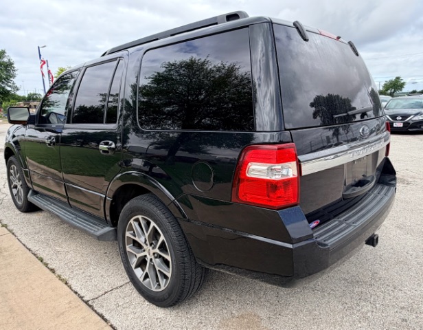 Ford Expedition Vehicle Full-screen Gallery Image 05