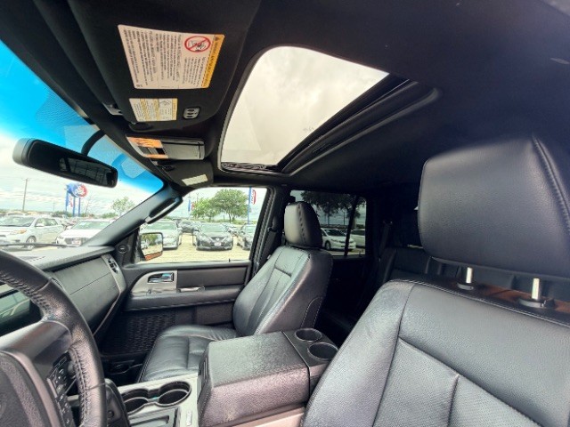 Ford Expedition Vehicle Full-screen Gallery Image 12