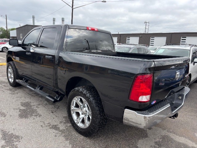 Ram 1500 Vehicle Full-screen Gallery Image 04